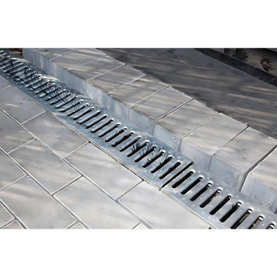 BATAVIA 7062050 PROTEZIONE GRONDAIA, NERO