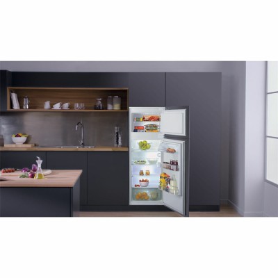 Hotpoint Ariston Frigorifero combinato ad incasso BDFS 2421