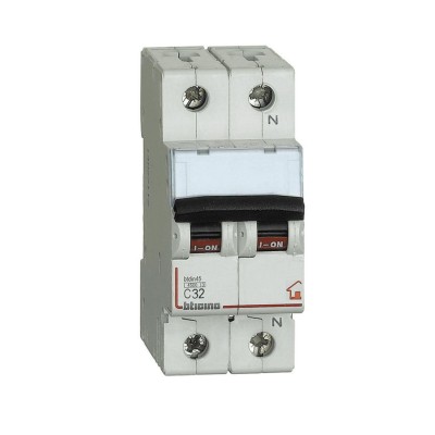 BTicino Inter. Magnetotermico 2 Din C 32A FC810NC32